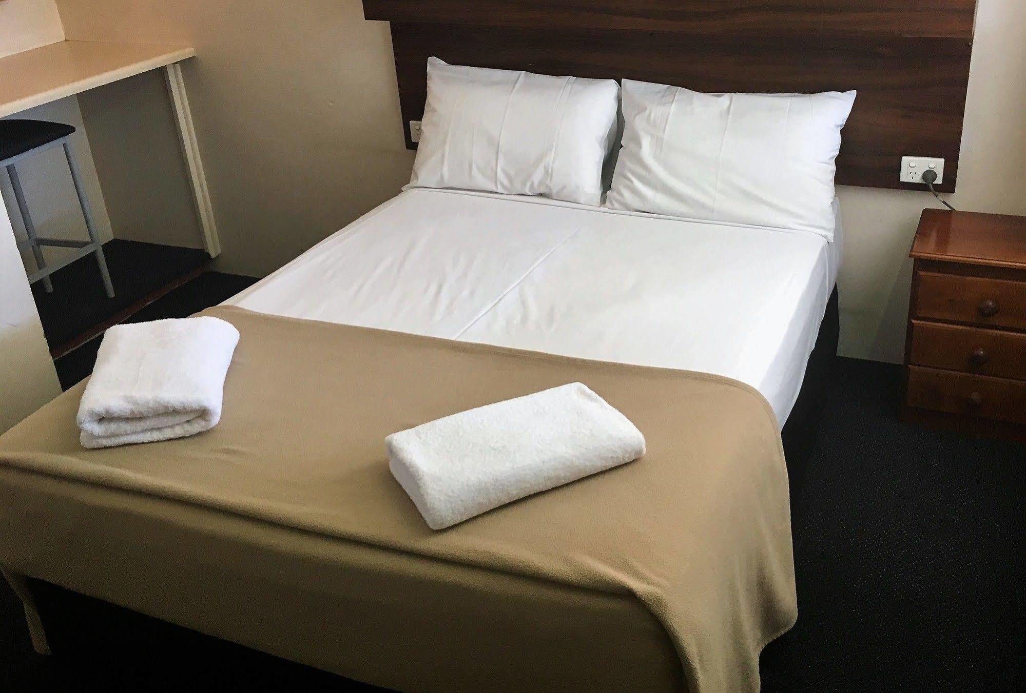 Balonne River Motor Inn Saint George Ngoại thất bức ảnh
